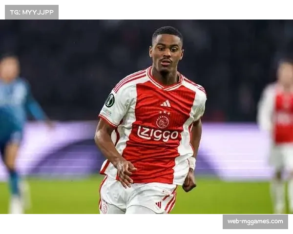 阿贾克斯年轻后卫哈托受多支欧冠球队关注,球探报告盛赞其防守多面性 阿贾克斯年轻后卫哈托受多支欧冠球队关注,球探报告盛赞其防守多面性